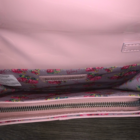 Betsey Johnson Blush Crossbody Bag With Bow and Floral Card Holder - Picture 3 of 8